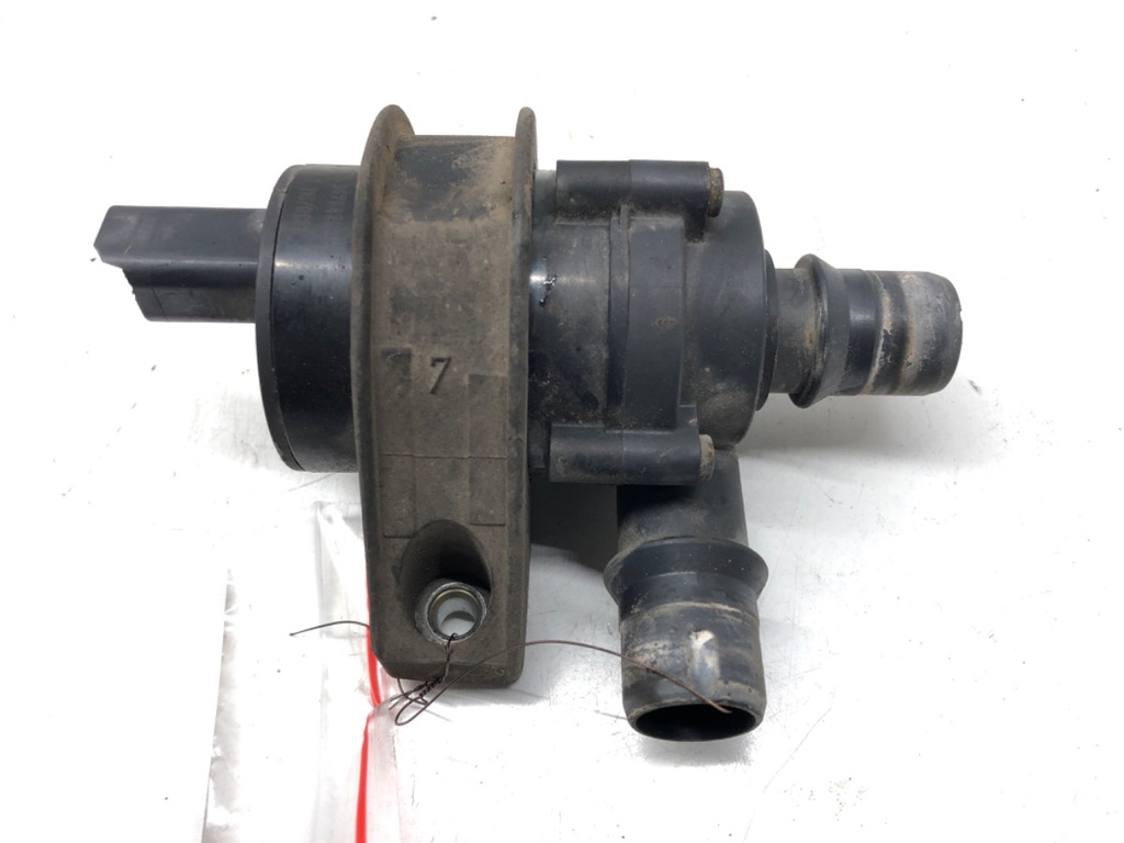 [STARK-519684] Bomba de agua adicional PEUGEOT 508 I (8D_) 2.0 HDi 120 kW 2010-2018