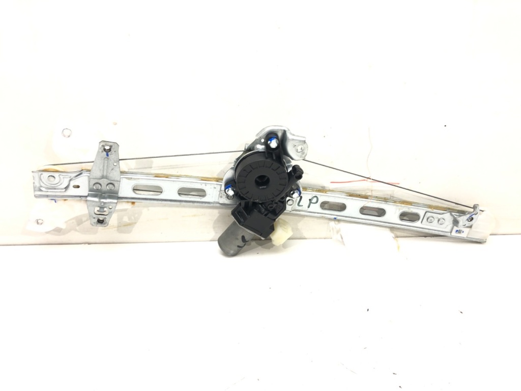 [STARK-525363] Elevador de ventana delantero izquierdo SUZUKI SX4 S-Cross (JY) 2013-2022