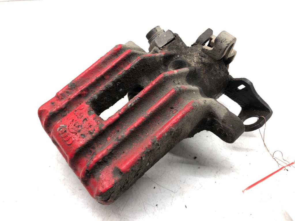 [STARK-553556] Pinza de freno trasera derecha VW Golf IV (1J1) 1.6 74 kW 1997-2008