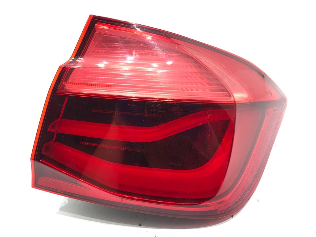 [STARK-902196] Piloto trasero derecho BMW Serie 3 (F30, F80) 2011-2018