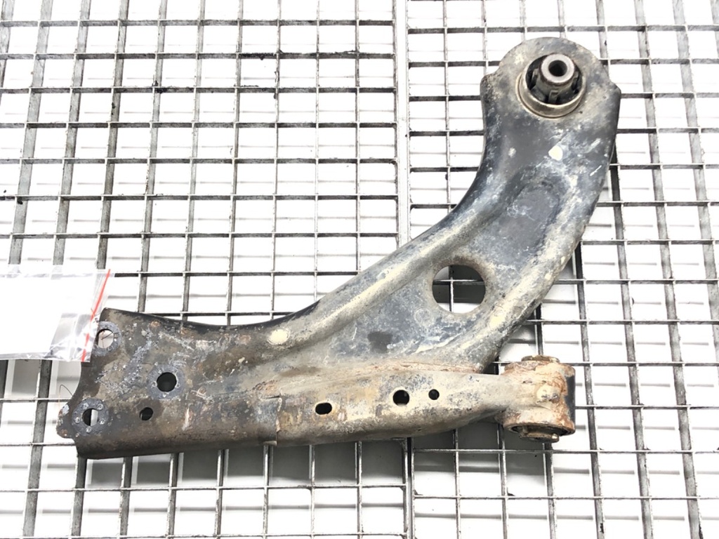 [STARK-629534] Paso de rueda delantero izquierdo PEUGEOT 308 SW II 1.6 BlueHDi 120 2014-2021