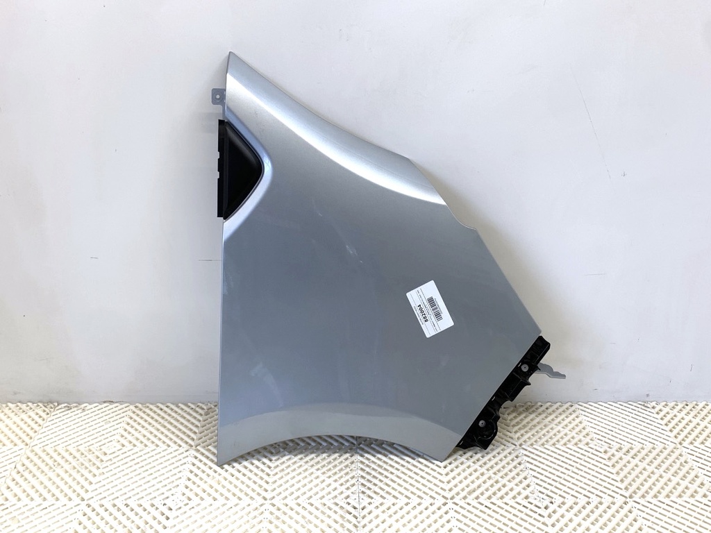 [STARK-882004] Aleta delantera derecha Renault Trafic III 2.0 dCi 170 (FGMM) 2019-2022