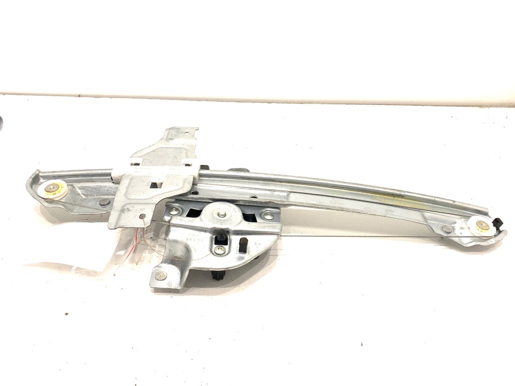 [STARK-727817] Elevalunas delantero derecho Citroën C3 III (SX) 1.2 PureTech 82