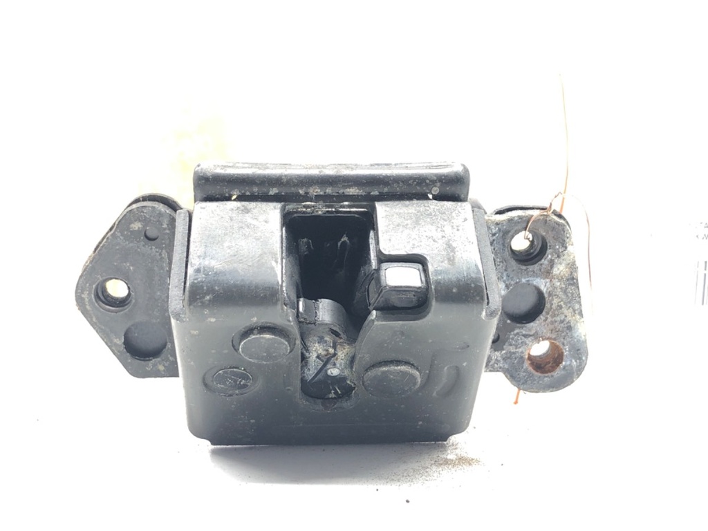 [STARK-744520] Cierre de portón trasero Toyota Yaris (_P9_) 2005-2014