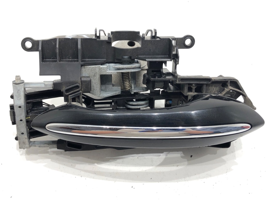 [STARK-751082] Manilla exterior derecha trasera BMW Serie 7 (F01, F02, F03, F04) 2008-2015