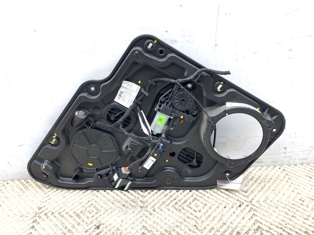 [STARK-773081] Elevador de ventana trasero izquierdo Jeep Grand Cherokee IV (WK, WK2) 3.0 CRD V6 4x4 2011-2022