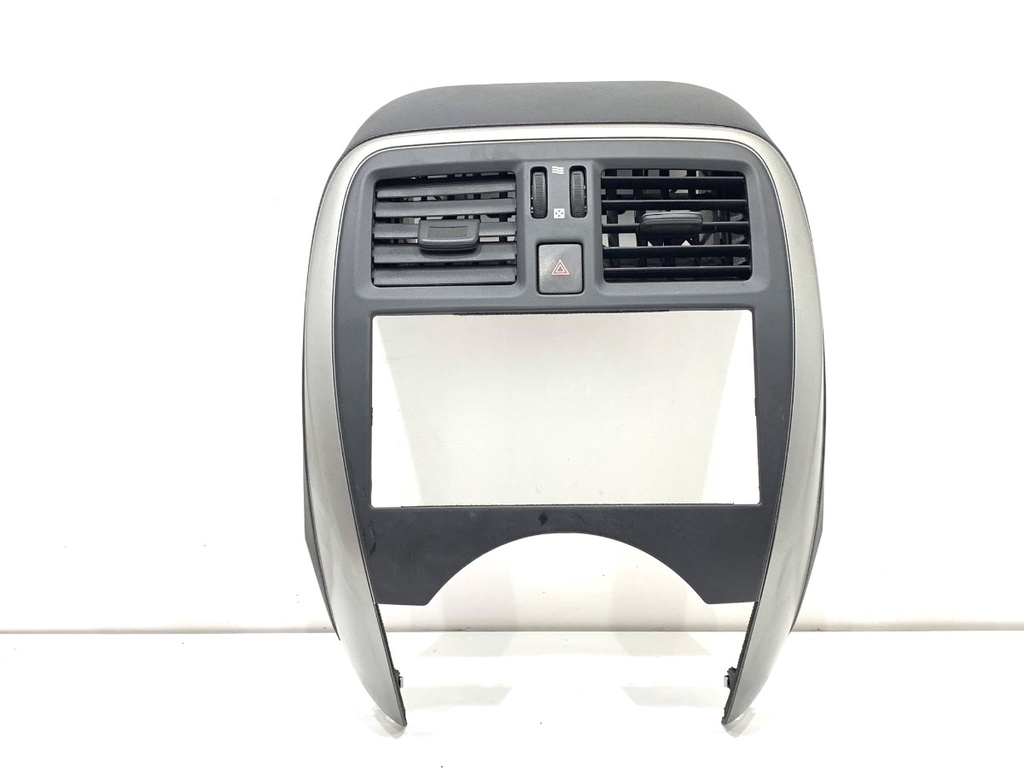 [STARK-773502] Rejilla de admisión de aire frontal Nissan Micra IV (K13K) 2010-2022