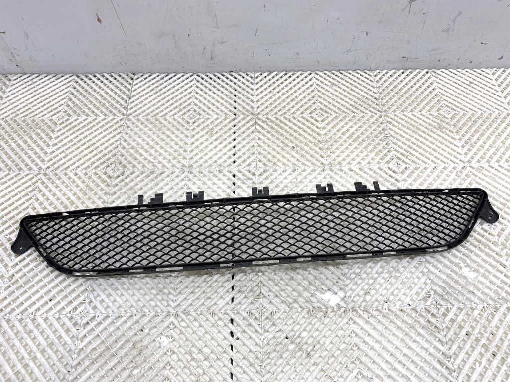 [STARK-884142] Rejilla de parachoques delantero Mercedes-Benz Clase E (W212) 2009-2016
