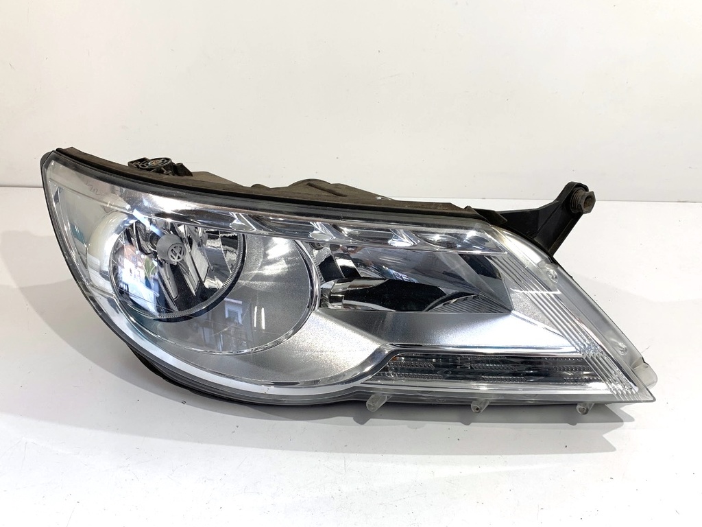 [STARK-915397] Faros delanteros derecho VW Tiguan (5N_) 2007-2018