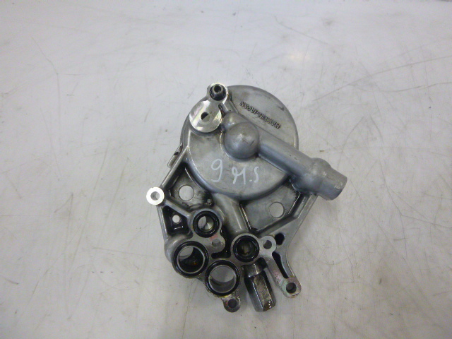 [MTD-113689] Carcasa del filtro de aceite Kawasaki GTR 1000 1995