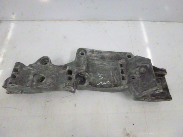[MTD-116262] Soporte unidad de potencia Audi A3 8L Seat Ibiza III Leon Toledo Octavia Bora Golf IV Polo 1.6 AKL 16A903143P