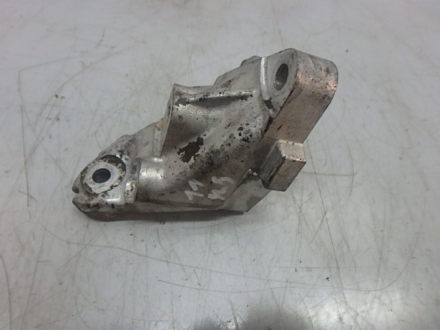 [MTD-116689] Soporte Mercedes Benz 190 W201 S124 E 200 TE 2.0 102.962 1022234104
