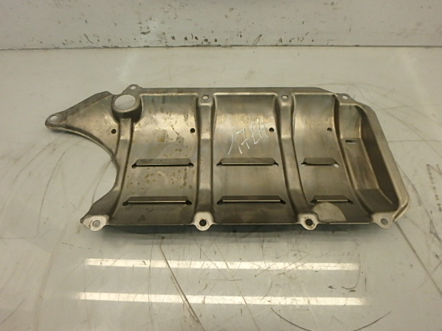 [MTD-116894] Placa deflectora Mercedes-Benz Clase C C180 2.0 gasolina 111.951 1110140266