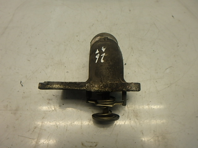 [MTD-135837] Carcasa termostato Porsche Boxster S 986 3.2 gasolina M96.21 99610601354