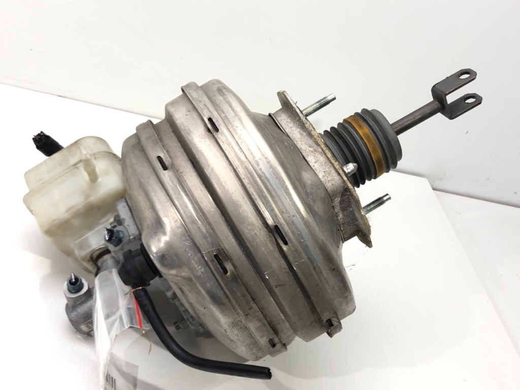 [STARK-560200] Servofreno BMW 7 (F01, F02, F03, F04) 2008-2015 750i Li 300 kW