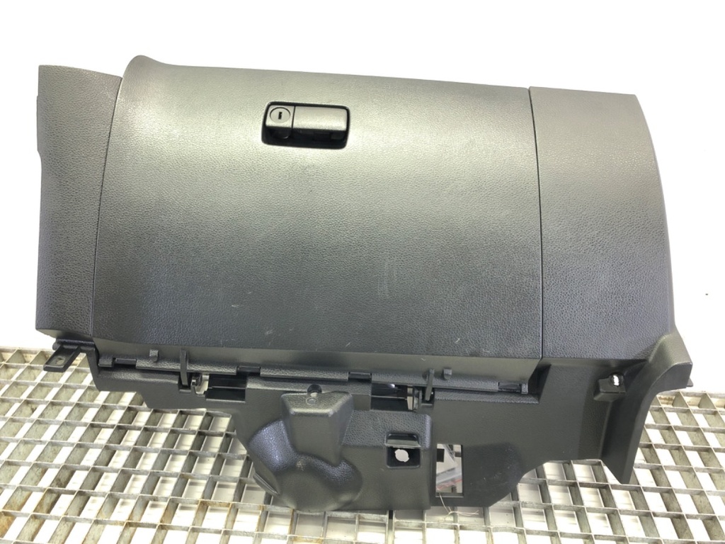 [STARK-611597] Guante portaobjetos Nissan Altima (L31) 2001-2007