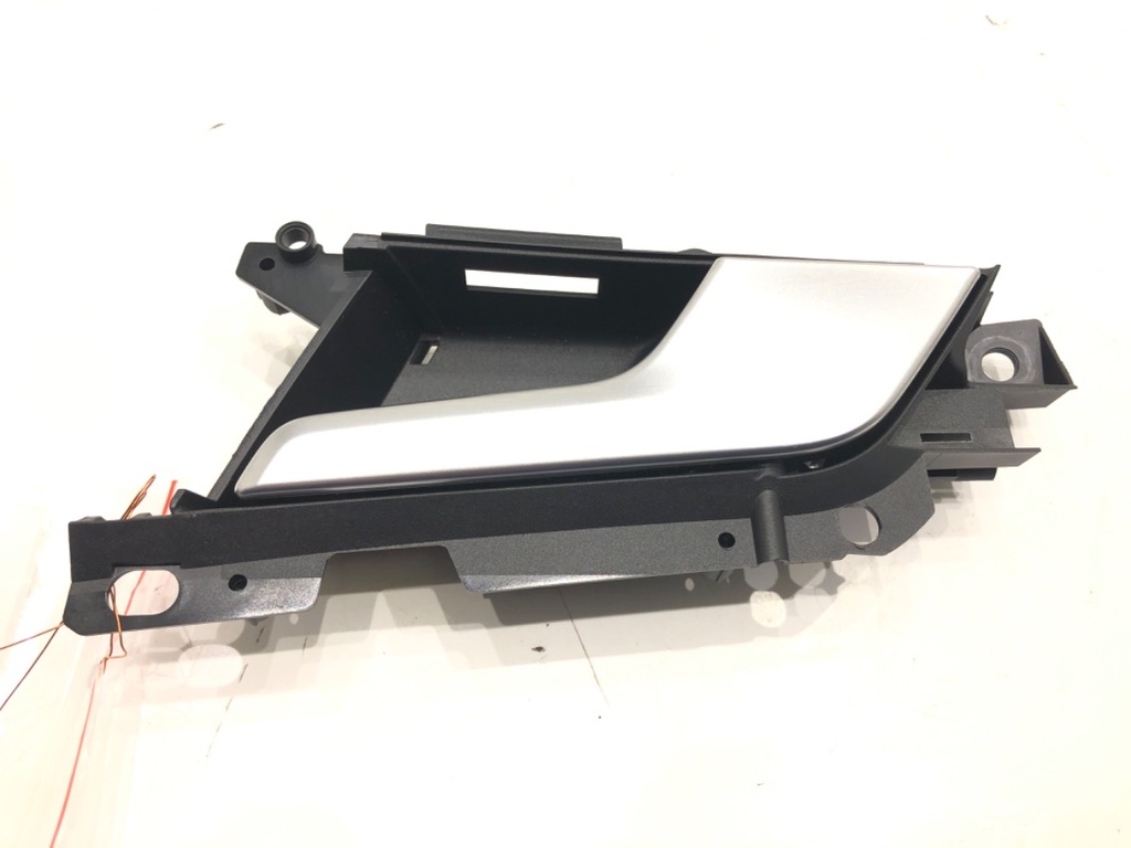 [STARK-641020] Tirador interior de puerta delantero derecho Audi A4 Allroad B9 (8WH, 8WJ) 2016-2022