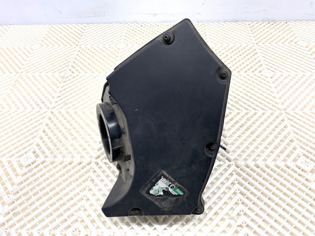 [STARK-783378] Caja de filtro de aire Audi A4 B9 Avant (8W5, 8WD) 2.0 TDI 110 kW