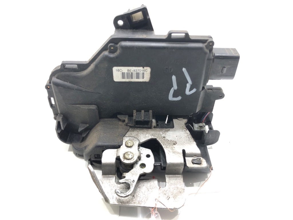[STARK-797101] Cerradura puerta delantera derecha Audi A4 B6 (8E2) 2000-2005