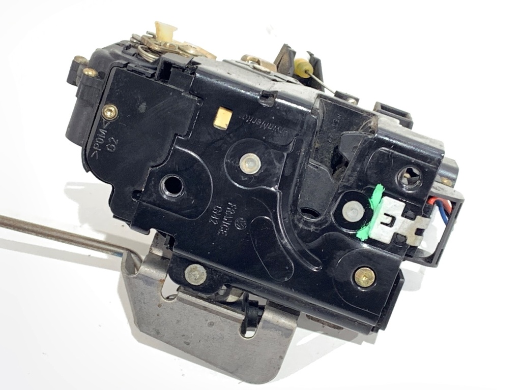 [STARK-800578] Cerradura de puerta delantera izquierda Audi A4 B6 (8E2) 2000-2005
