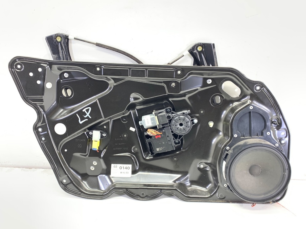 [STARK-806073] Elevador de ventanilla delantero izquierdo VW Passat B7 Variant 2.0 TDI 103 kW