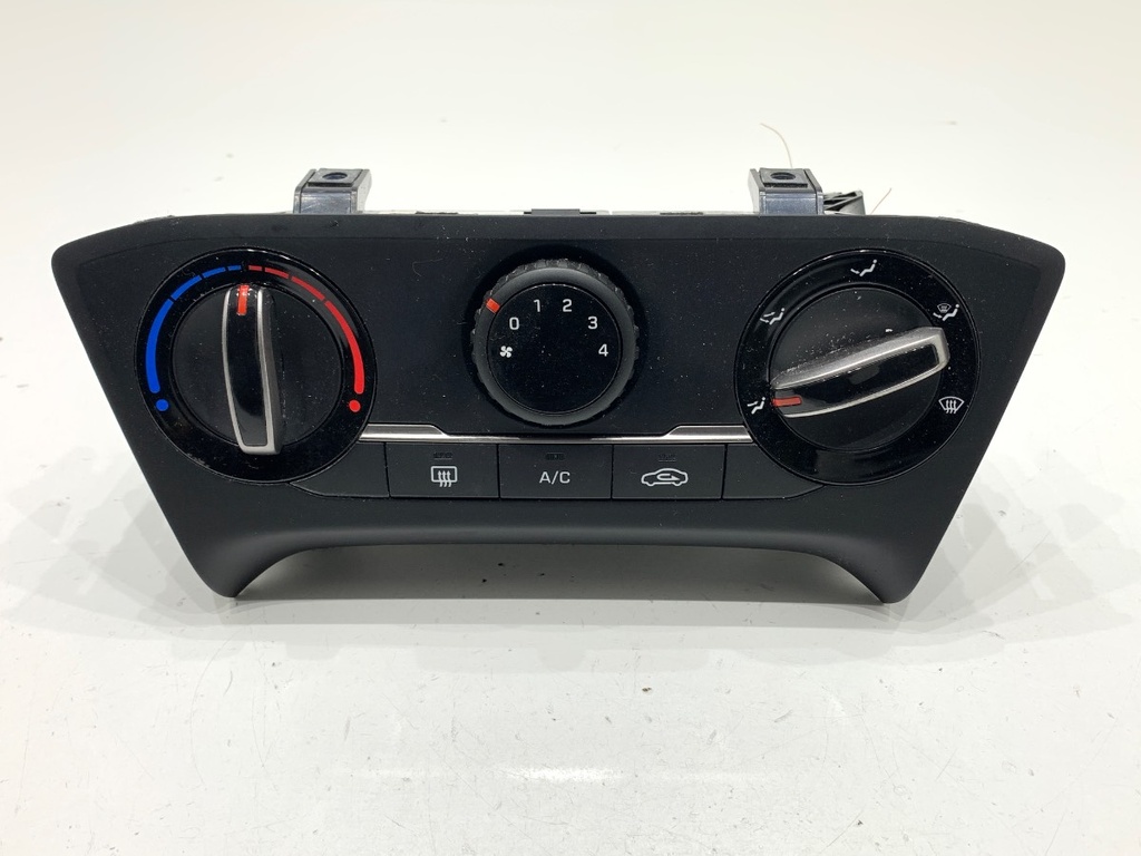 [STARK-808950] Panel de control de climatización HYUNDAI i20 II (GB, IB) 1.2 62 kW 84 CV 2014-2022