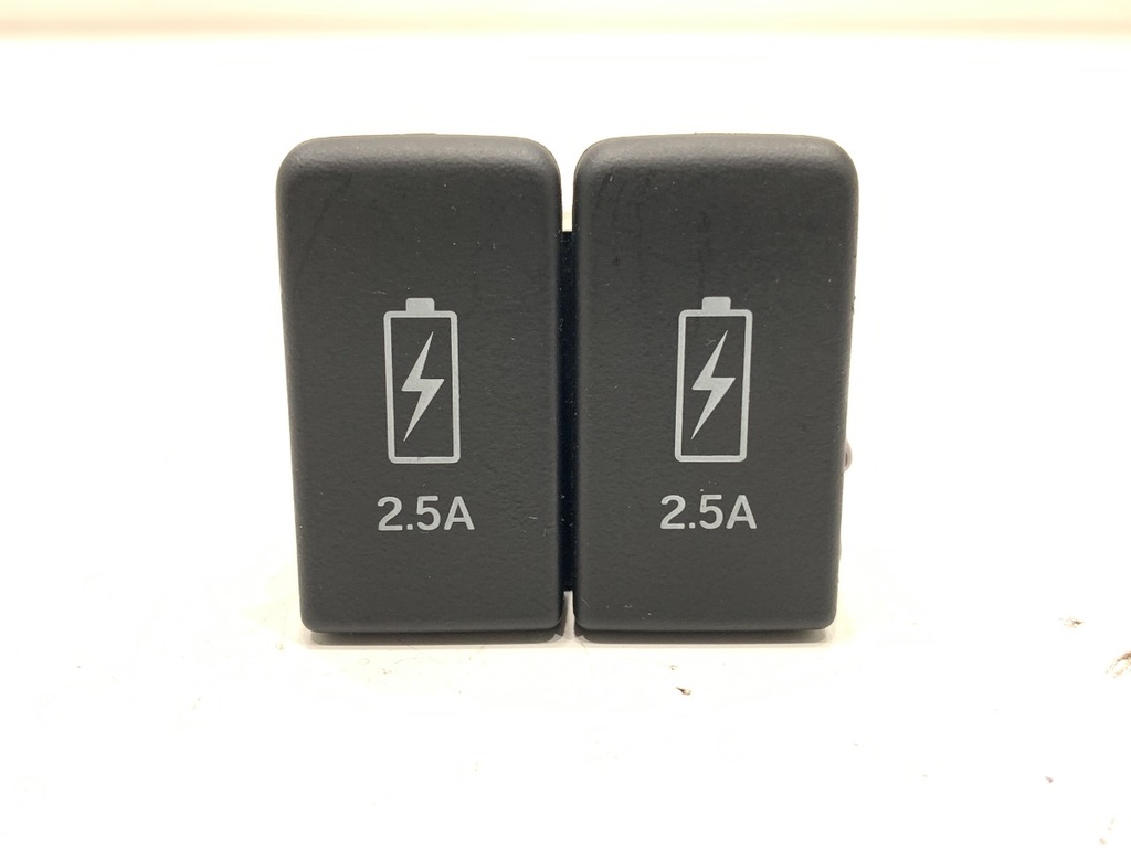 [STARK-810039] Puerto USB Honda CR-V V (RW_, RT_) 2016-2022
