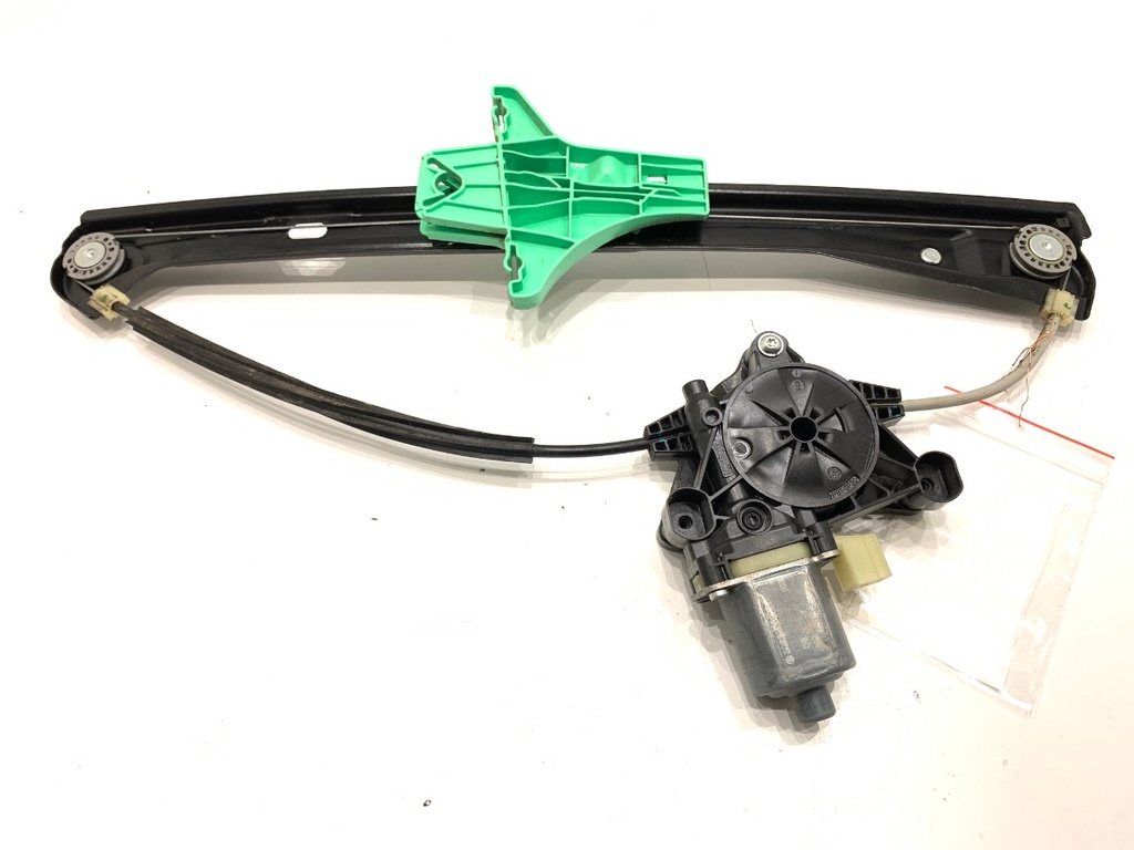 [STARK-811877] Elevador de luneta trasera izquierdo VW Tiguan (AD1, AX1) 2016-2022