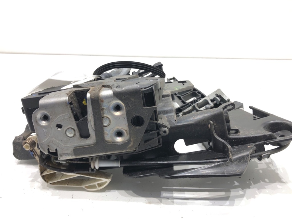 [STARK-821012] Cerradura de puerta delantera derecha Ford Fiesta VI (CB1, CCN) 2008-2022