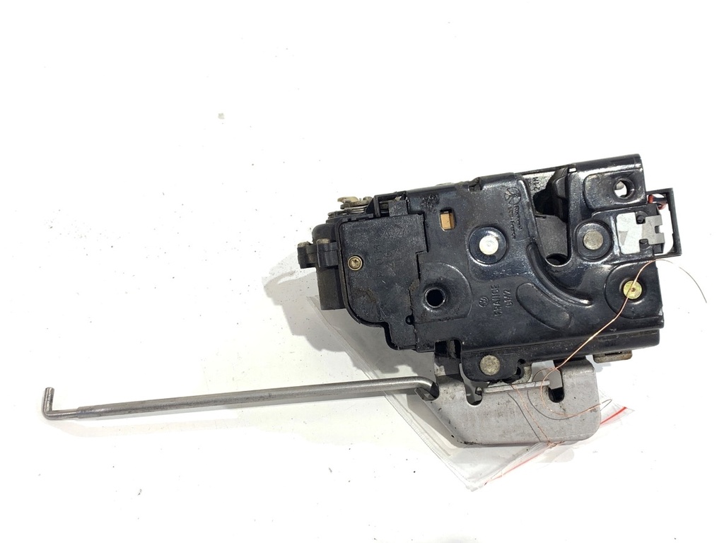 [STARK-822173] Cerradura de puerta delantera izquierda Audi A4 B6 (8E2) 2000-2005