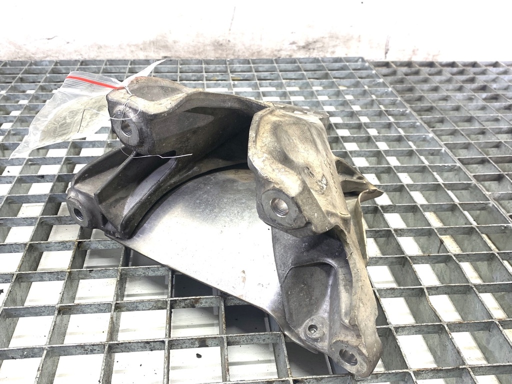 [STARK-828940] Soporte de motor BMW X6 (F16, F86) 2014-2019