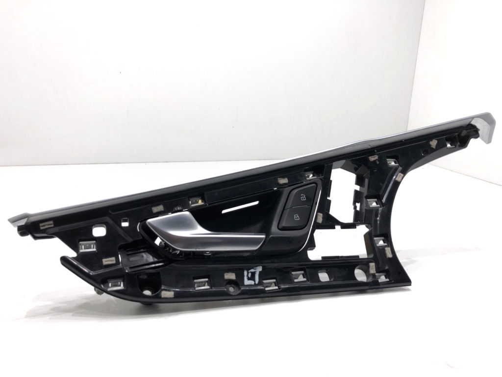 [STARK-832521] Manilla interior trasera izquierda AUDI Q8 (4MN) 2018-2022