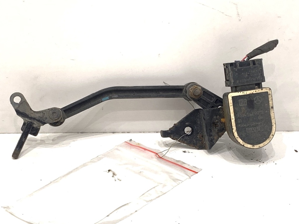 [STARK-847344] Sensor de nivel de xenón Mercedes-Benz Clase M (W166) 2011-2015