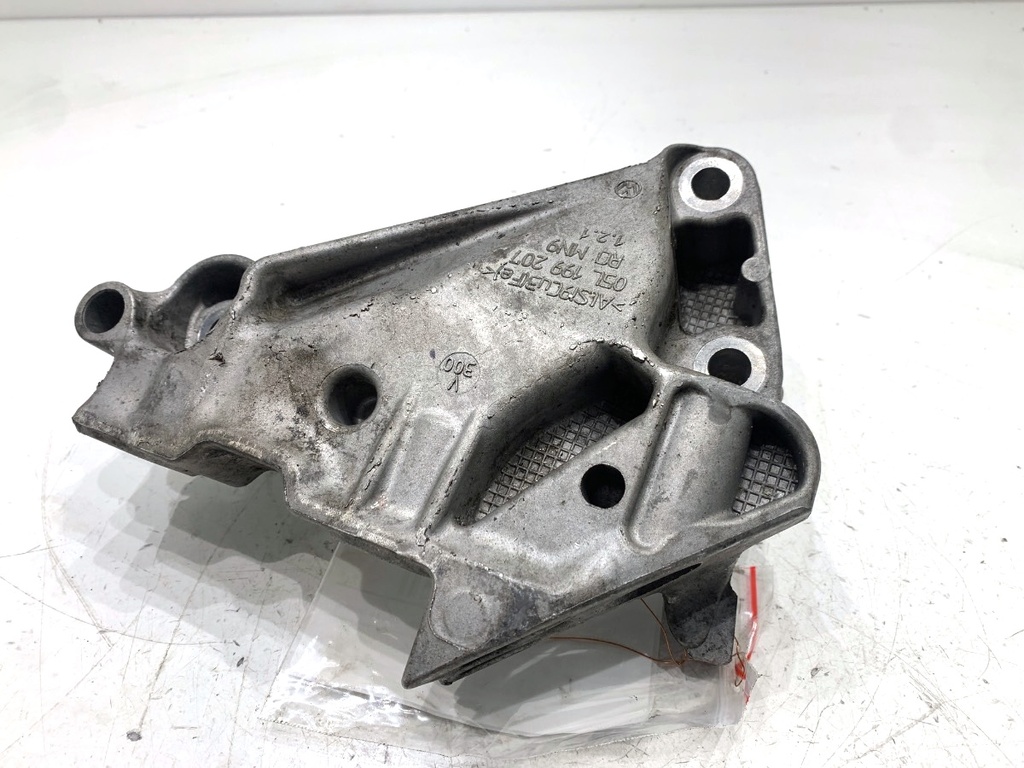 [STARK-851570] Soporte de motor SKODA Octavia IV Combi (NX5) 2.0 TDI 110 kW 2019-2022