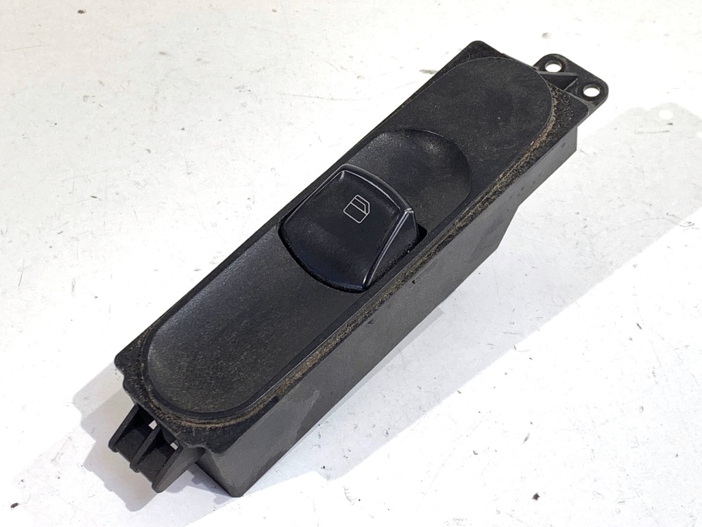 [STARK-858090] Interruptor de elevalunas Mercedes-Benz Vito / Mixto (W639) 2003-2022
