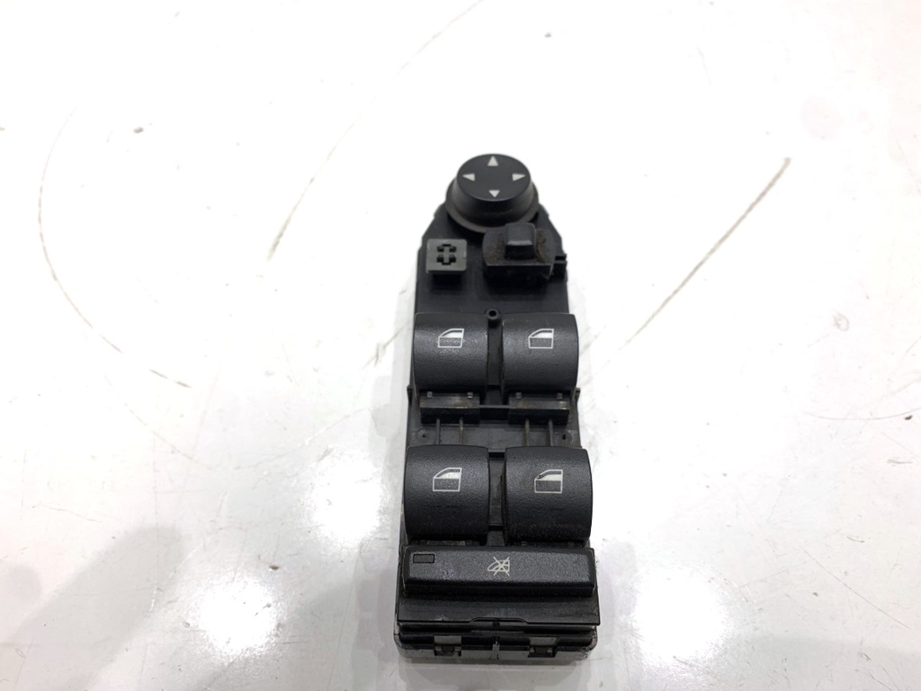 [STARK-865765] Interruptor de elevalunas BMW Serie 5 Touring (E61) 2004-2010