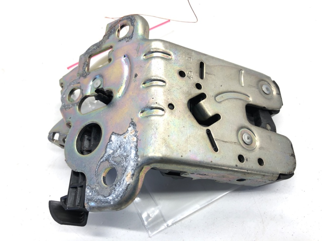 [STARK-871380] Cierre de portón trasero SKODA OCTAVIA III Combi (5E5, 5E6) 2012-2022