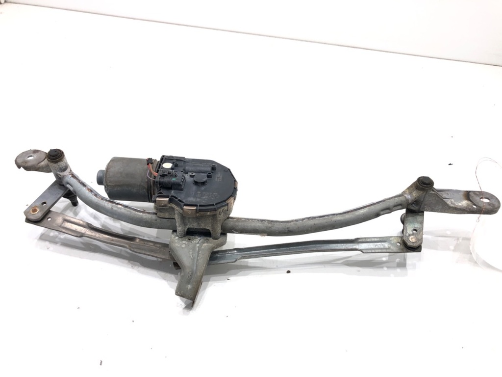 [STARK-880005] Mecanismo limpiaparabrisas delantero BMW Serie 5 Touring (F11) 2009-2017