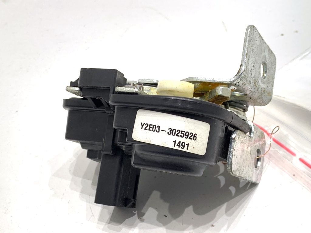 [STARK-881534] Cierre de portón trasero JEEP Grand Cherokee IV (WK, WK2) 2010-2022