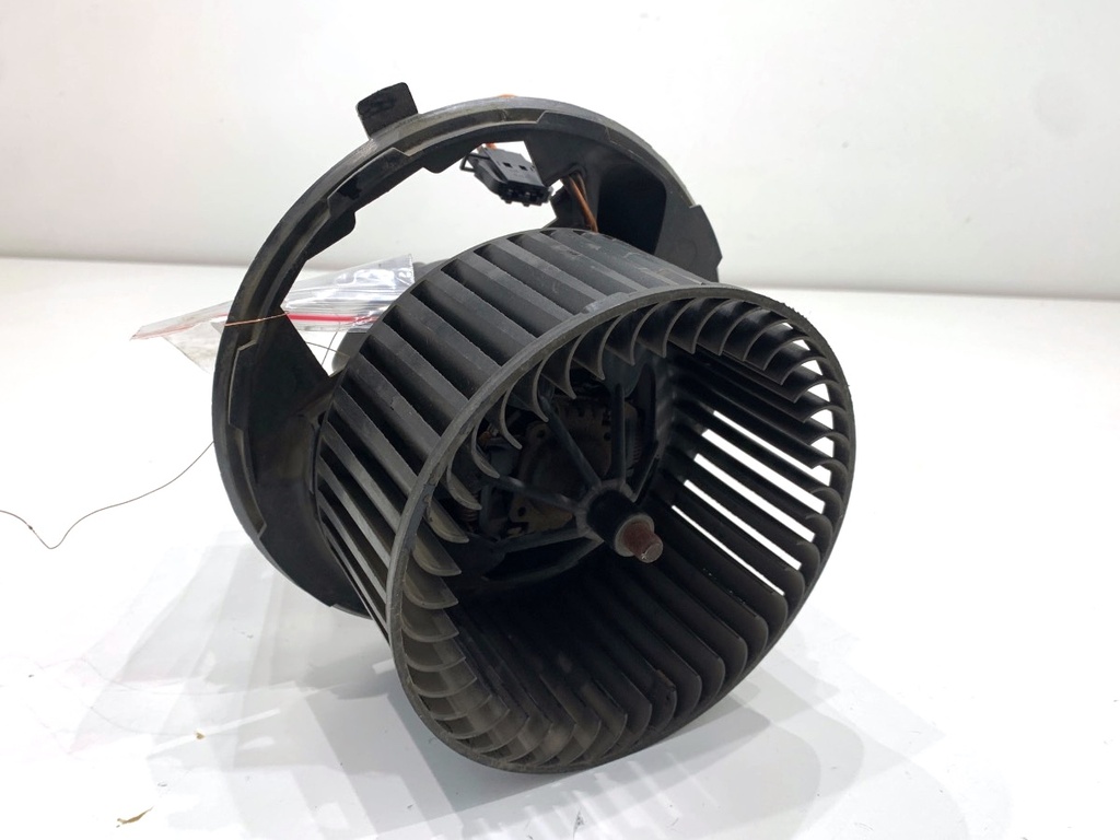 [STARK-891609] Ventilador de admisión VW Scirocco III (137, 138) 1.4 TSI 118 kW 2008-2017