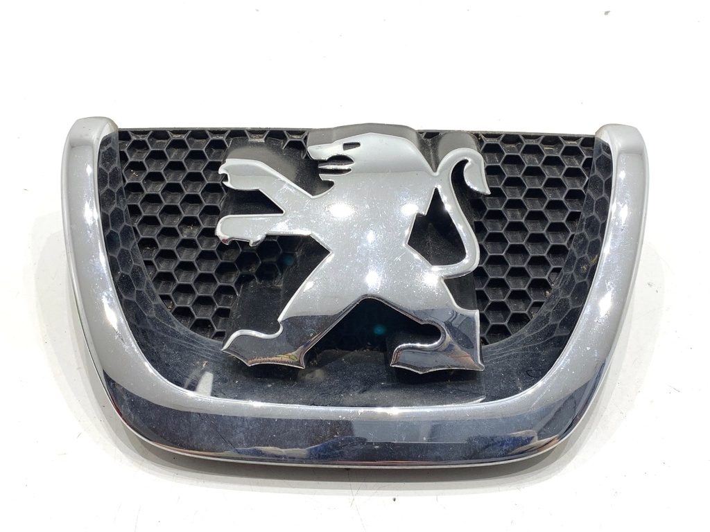 [STARK-898261] Rejilla de parachoques PEUGEOT 207 (WA_, WC_) 2006-2015