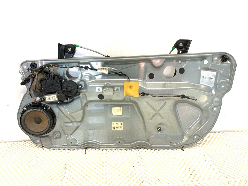 [STARK-898602] Elevador de ventana delantero derecho VW Polo (9N_, 9A_) 2001-2014