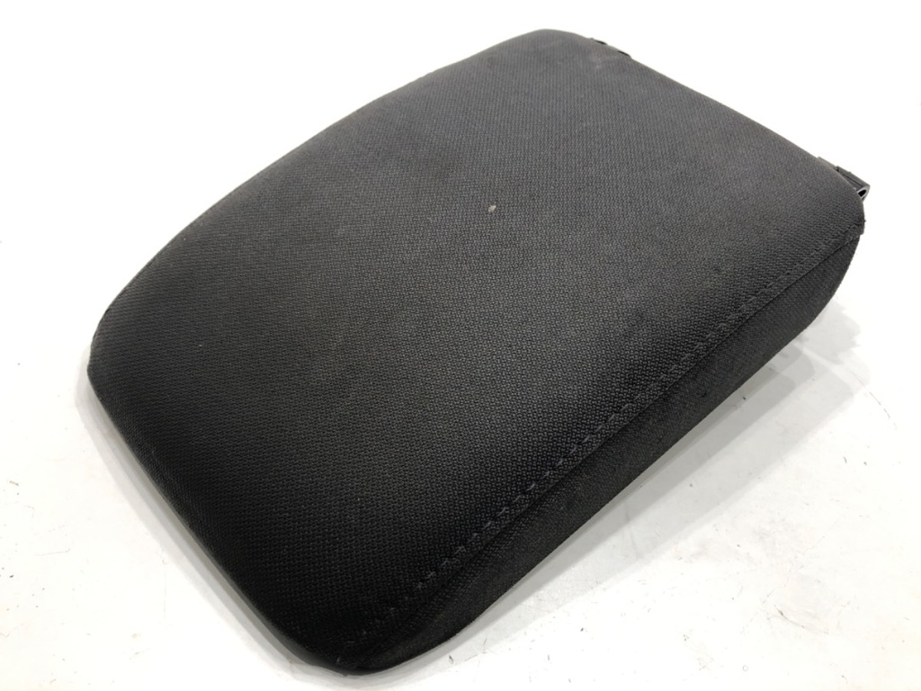 [STARK-904559] Reposabrazos VW Golf V (1K1) 2003-2010
