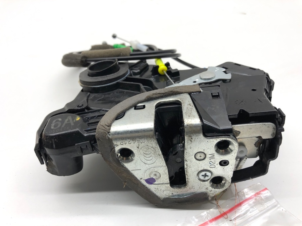 [STARK-905541] Cerradura de puerta delantera izquierda Toyota Avensis Kombi (_T27_) 2009-2018