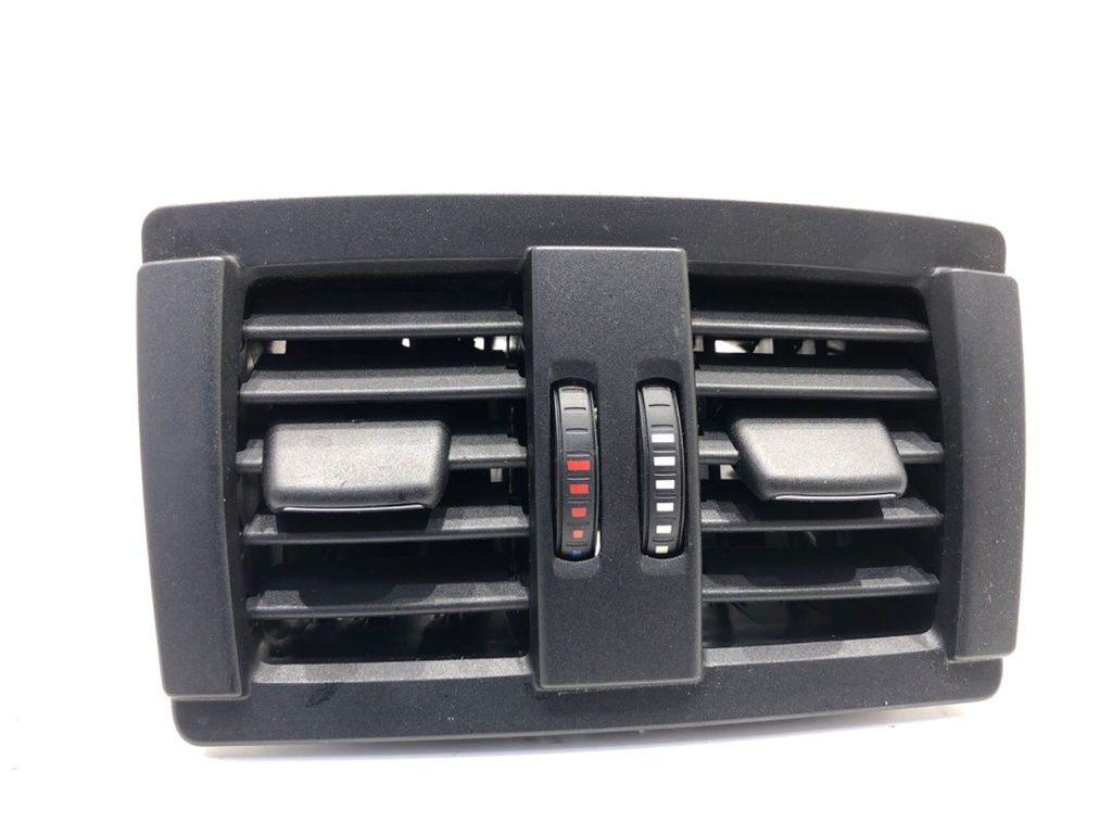 [STARK-913620] Salida de aire trasera BMW Serie 3 (F30, F80) 2011-2018