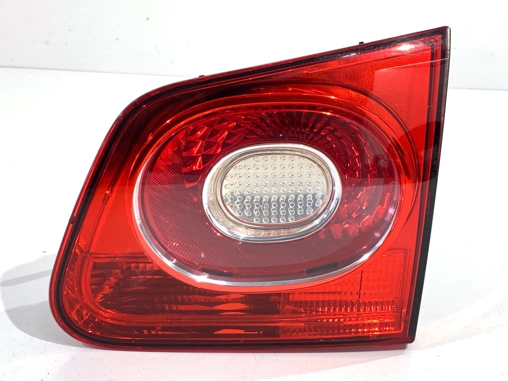 [STARK-914648] Piloto trasero derecho VW Tiguan (5N_) 2007-2018