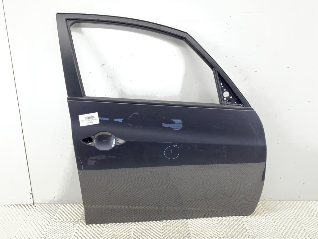 [STARK-779347] Puerta delantera derecha KIA Venga (YN) 1.4 CVVT 66 kW (90 CV) gasolina 2010-2022