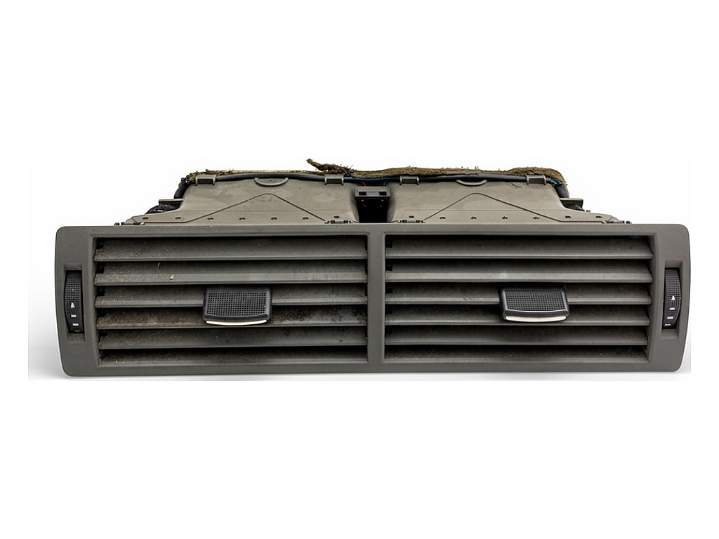 [STARK-926705] Rejilla de admisión frontal Audi A4 B7 Avant (8ED) 2.0 TDI 2004-2008