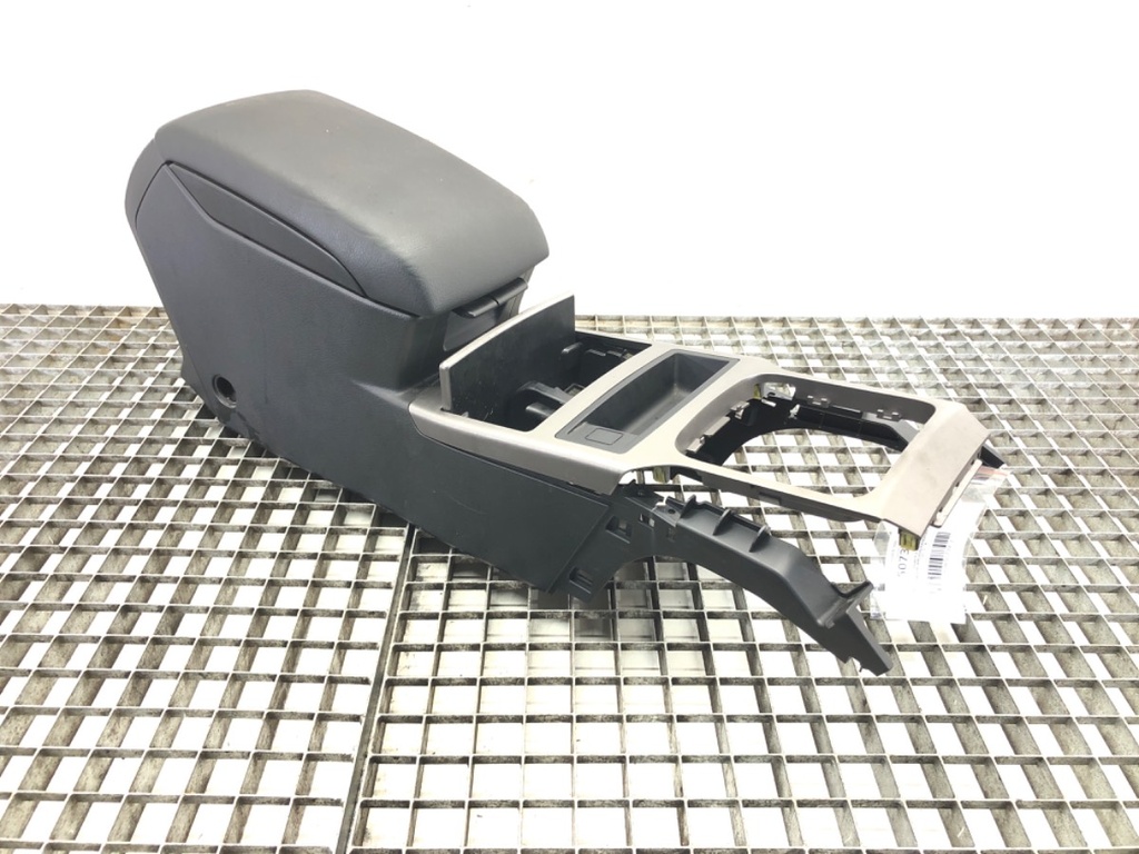 [STARK-507392] Apoyabrazos Subaru Legacy V Kombi (BR) 2008-2014