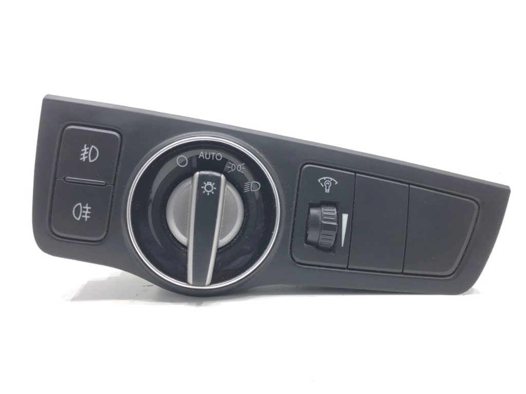 [STARK-588247] Interruptor de luz HYUNDAI i40 I (VF) 1.7 CRDi 100 kW [136 KM] 2012-2022